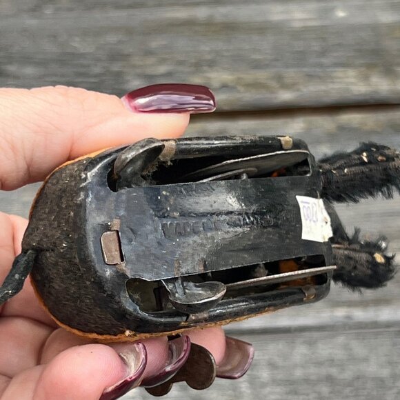 Vintage Schuco 1940s Clockwork Scotty Dog Tippy Tin Toy Windup with Key Germany - Picture 10 of 10